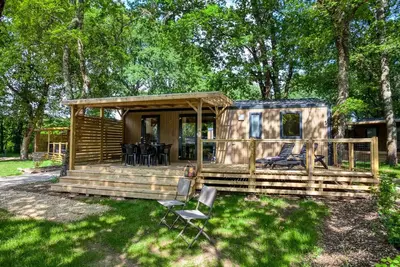 Image de Mobil-Home Premium 33m² Bahia - 3 chambres + terrasse semi-couverte +Lv + Tv + Clim 6 personnes