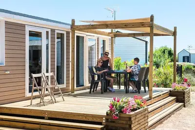 Image de Chalet de Luxe 3 Pièces 4 Personnes Climatisé + Tv