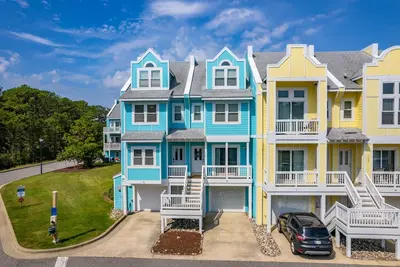 Image de The Aquamarine-Family-friendly home w/community pool near beach and restaurants!
