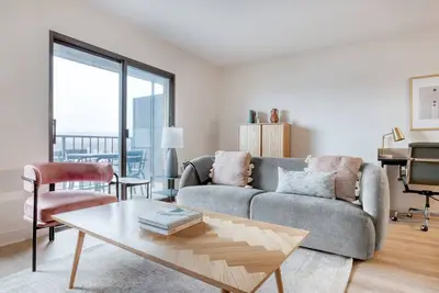 Image de Charming Allston 2br, nr Boston U & Green Line, by Blueground