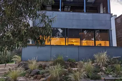 Image de Cute, cozy country escape in a new unit close to cherry and strawberry orchards