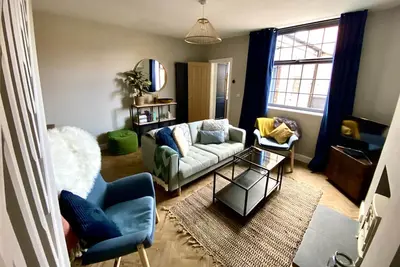 Image de The Hideaway - Quiet cottage, a short walk from the historic centre of York.