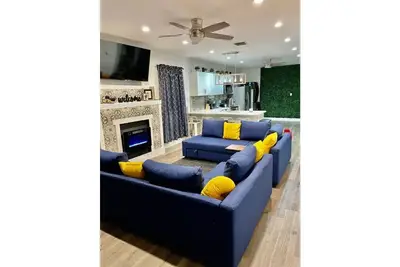 Image de Modern Havana Haven minutes from Wynwood & SoBe