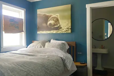 Image de New! Cozy Cottage 2 Blocks from Yellowstone River
