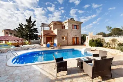 Image de Rural Stone Villa with private pool and mountain views near local sandy beaches!