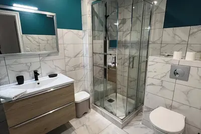 Image de 40 Perle’Central‼️ 4 Chambres‼️ \n3 Salles de bains ‼️
