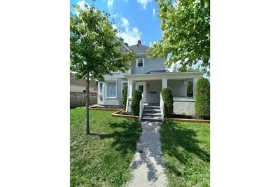 Image de Lovely 1-bedroom Basement Apartment on Niagara