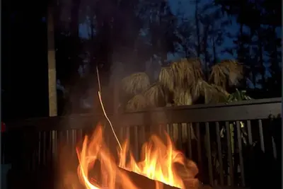 Image de Beautiful & Secluded Brand New Romantic Riverfront Oasis