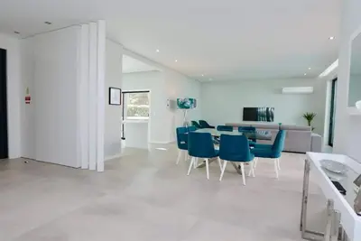 Image de Luxury Detached Portuguese Villa | 6 Bedrooms | Villa Waterfall | Only 5 Minutes From The Marina | Vilamoura