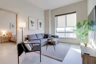 Image de Stylish Comfort Meets Spacious Design