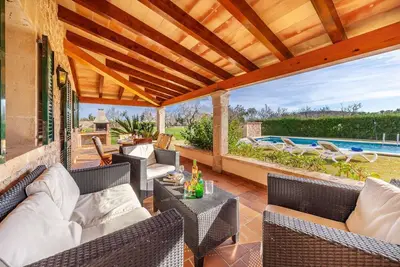 Image de Detached Family Villa, A/C, Private Pool & Mountain Views, just 10 mins walk to Old Town Pollenca!