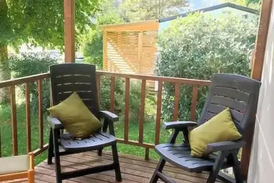 Image de Mobilhome Confort Cosy 23m² - 2 chambres - terrasse semi-couverte 17m² + Bbq - s/s 4 personnes