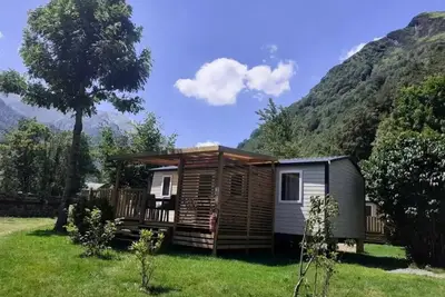 Image de Homeflower Premium 33. 5m² - 3 chambres - terrasse semi-couverte +Lv + Bbq 6 personnes