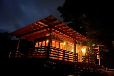 Image de Beautiful North Shore Cottage. 30-day bookings minimum.