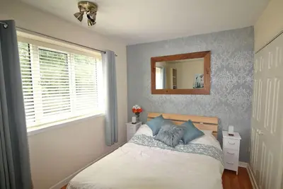 Image de Large Balcony Apartment - Town & Races -2 Dbl Beds