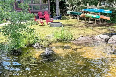 Image de Peaceful lake front cottage w/large dock and sandy beach entry