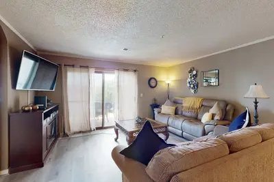 Image de Ground-level condo with pools, gym, hot tub, & sauna - mins to Branson strip