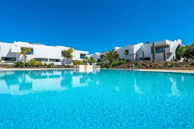 Image de Appartement confortable avec piscine