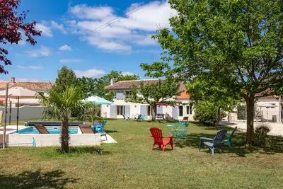 Image de Gite au calme avec piscine entre Saintes et Royan
