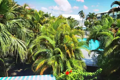 Image de Logement 2 chambres Face au golf et à côté de la mer et marina