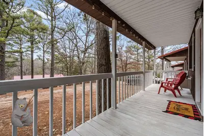 Image de Two full cabins for up to 10 guests - Hot Tub/Pool/Coffee Bar/Fire Pit near Sdc!