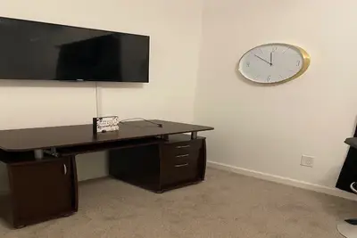 Image de Cozy 3 bedroom ranch style home in the heart of uptown