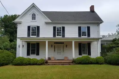 Image de Traditional Eastern Shore Historic House