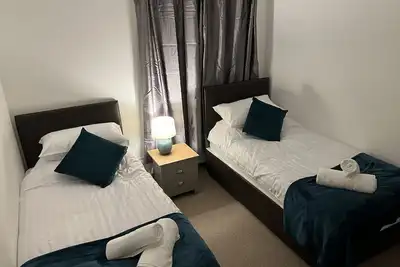 Image de Comfortable three bed home just moments from cliffs