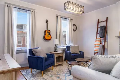 Image de Lovely 2 Br apt, free parking, downtown Lewisburg