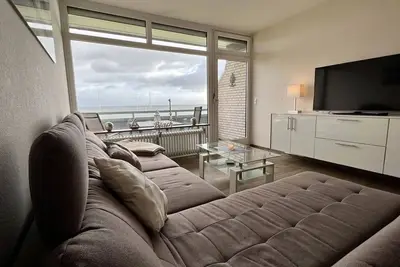 Image de Haus Fischerstrand - Fewo Nordhues - Die Ostsee zum Greifen Nah. . . Strandkorb am Feinen Dahmer