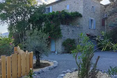 Image de Mas en pierres près des Vans, avec piscine. Idéale pour les familles (12 pers)