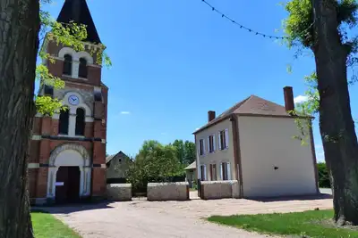 Image de Gîte paisible face à l'église, idéal pour familles et amis, équipé tout confort, près de la nature