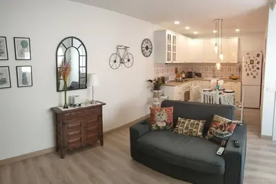 Image de Appartement Moderne au Cœur de Málaga avec Wi-Fi Gratuit, Climatisation et Cuisine Équipée