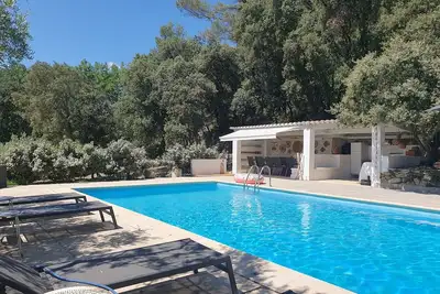 Image de Mas 4* Piscine CHAUFFÉE, Terrain PÉTANQUE, Climatisation, Jardin 7000 M2 CLOTURÉ