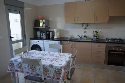 Appartement F4 au calme à 5 minutes du centre-ville de Olhão, en Algarve