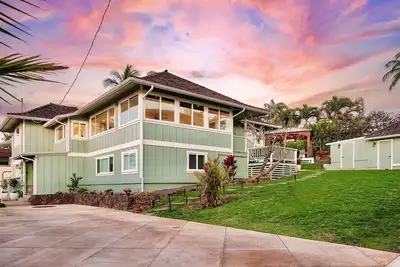 Image de Private Ocean View Main House + Extra Suite, 5 Min Walk To Poipu Beach, A/C