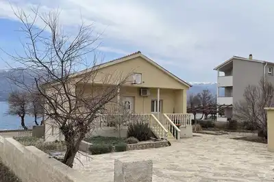 Image de Brachfront House Marlot with Terrace by the Sea
