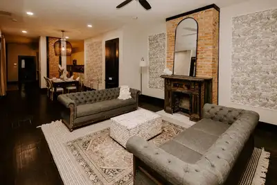 Image de The Dayton Heritage House - Close to New Wedding Venues & Ud/Downtown