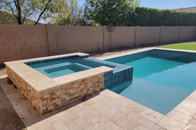 Image de Entertainers Dream! Beautifully maitained home with heated pool and spa