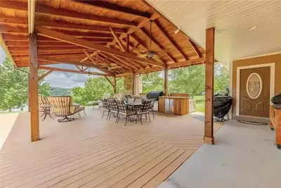 Image de Peace at The Pines: Leisure on the Lake