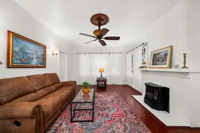 Image de Historic Downtown Sebring 3 Bdrm + 2 Bath + Office