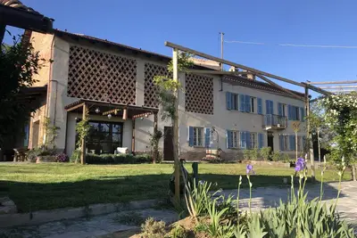 Image de Tranquil Country Home with large grounds and private pool