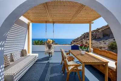 Image de Private Seafront Beach House with Jacuzzi- Sonus Mare I