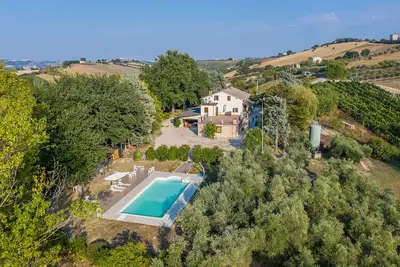 Image de Authentic Italian villa (sleeps 12) with private pool