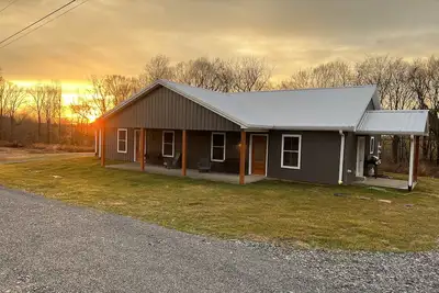 Image de The Last Cast lake rental * Unit A**1/4 mile from State Dock!