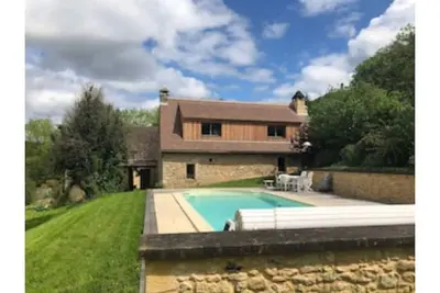 Image de La Grenaderie, maison typique perigord avec piscine privée
