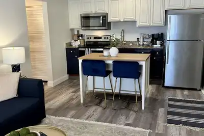 Image de New Listing! Historic Cocoa Village with Pool on Banana River!