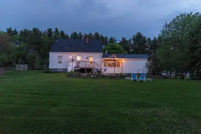 Image de 10m to Lake Winnie-Gunstock — 85\" Tv — 4br Retreat