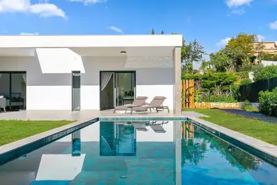 Image de Stunning contempory villa.