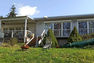 Image de Sophisticated vacation home (83sqm) with direct access to the Zeulenrodaer Meer